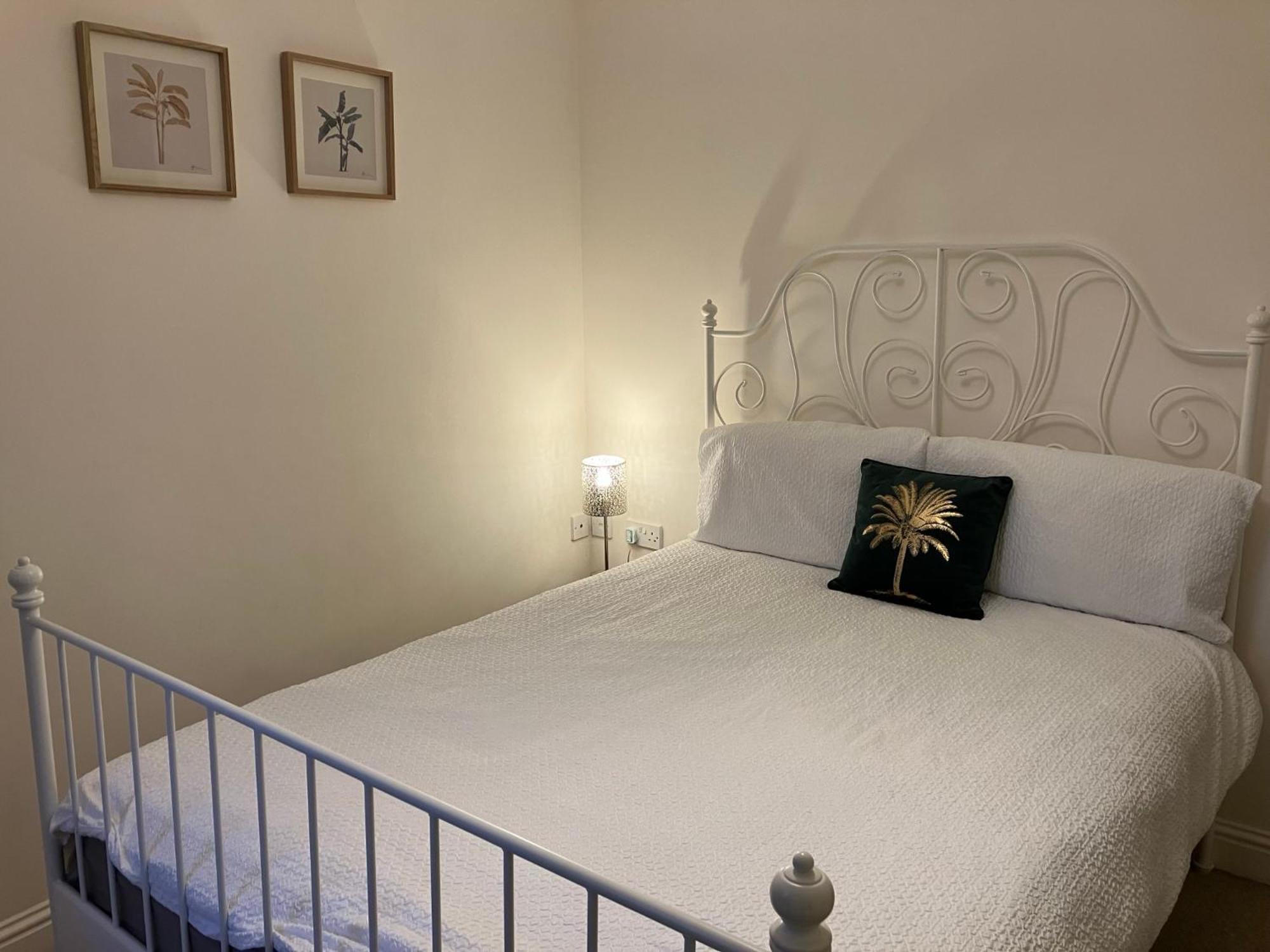The Eaves, Glastonbury High Street 2 Bed 2 Bathroom Apartment Zewnętrze zdjęcie